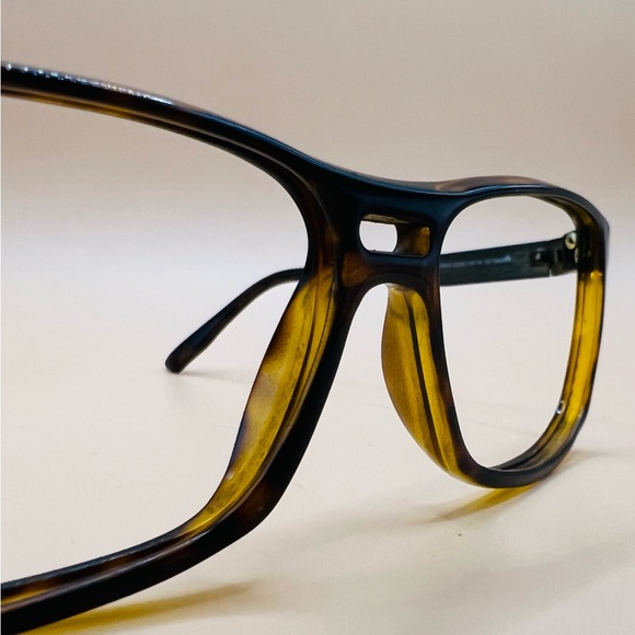 Gucci GG1588/S - QZUEJ / OPTYL Size:56-14-120mm / Frames Only / Refurbished/Mint main image 8